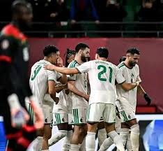 游泳赛事多项纪录被刷新